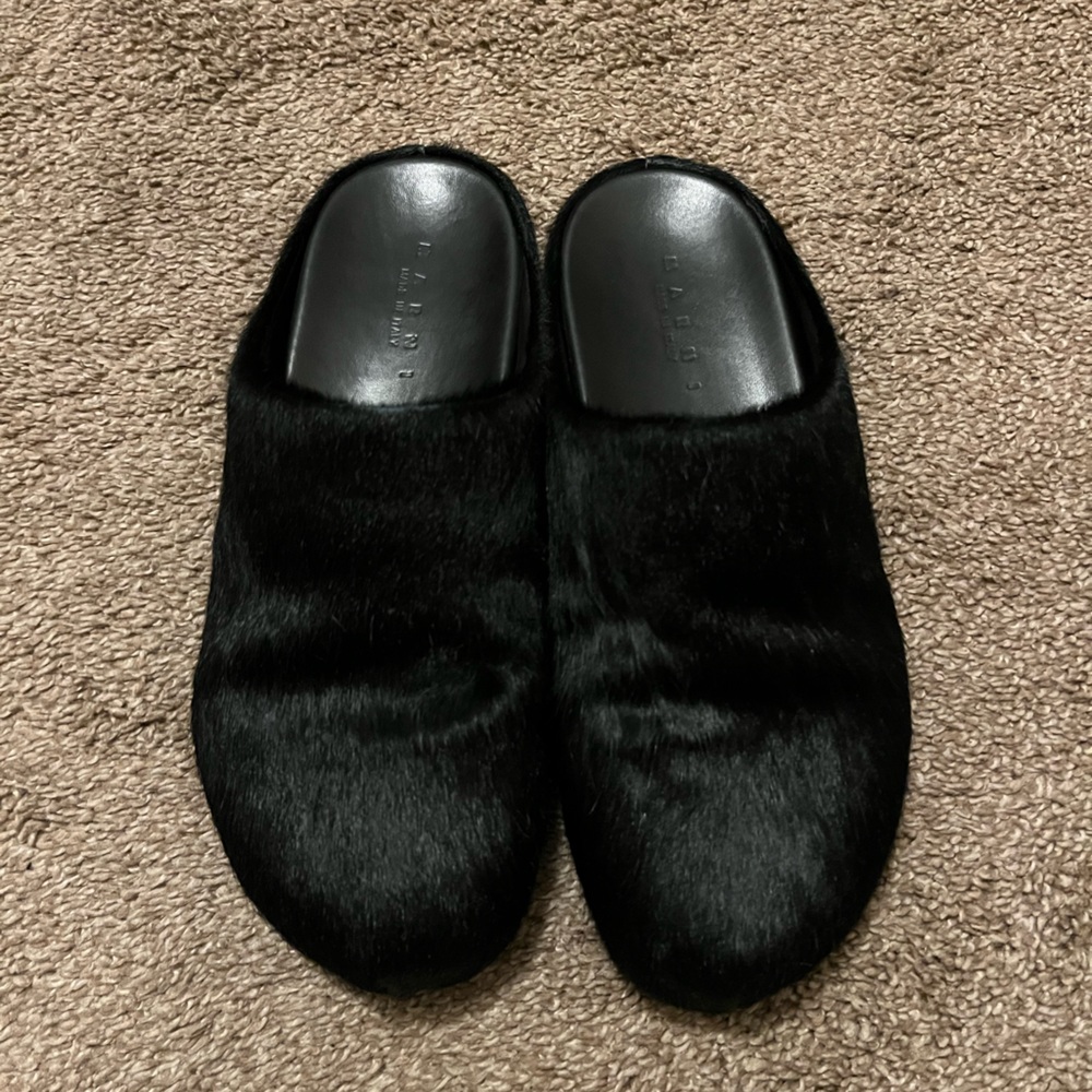 Marni Fur Black Fussbett Mule